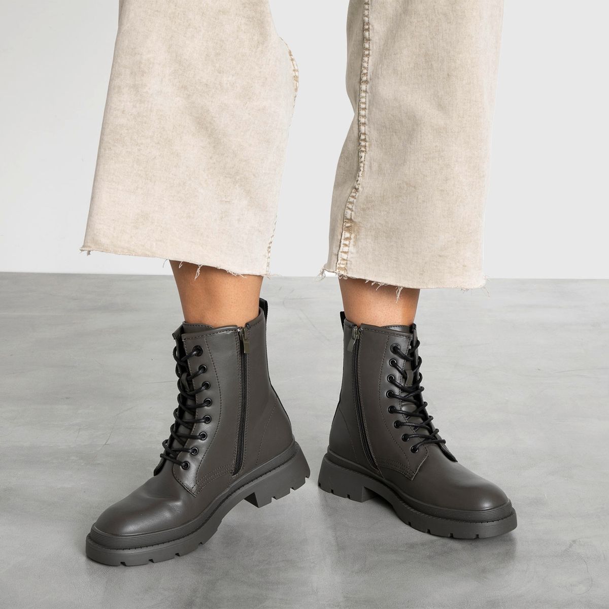 XTI - Botín Mujer Gris Xti