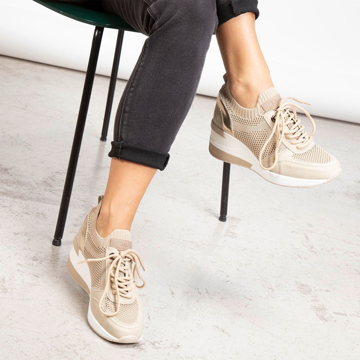 XTI - Zapatilla Urbana Mujer Beige Xti