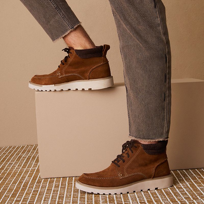 CLARKS - Botín Hombre Cuero Café Clarks