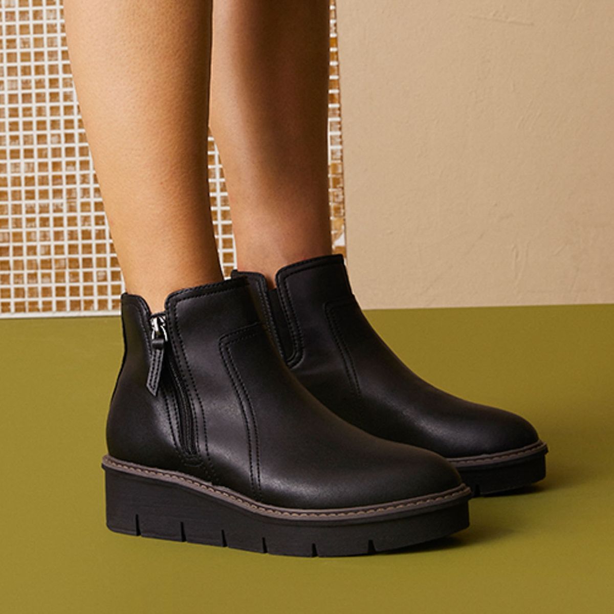 CLARKS - Botín Mujer Cuero Negro Clarks