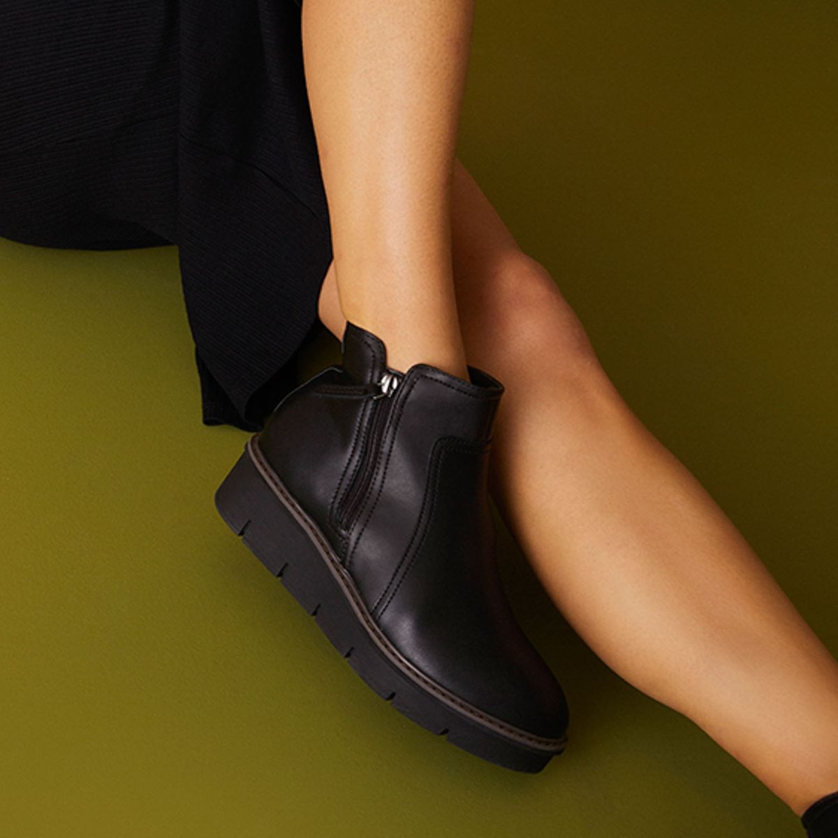 CLARKS - Botín Mujer Cuero Negro Clarks