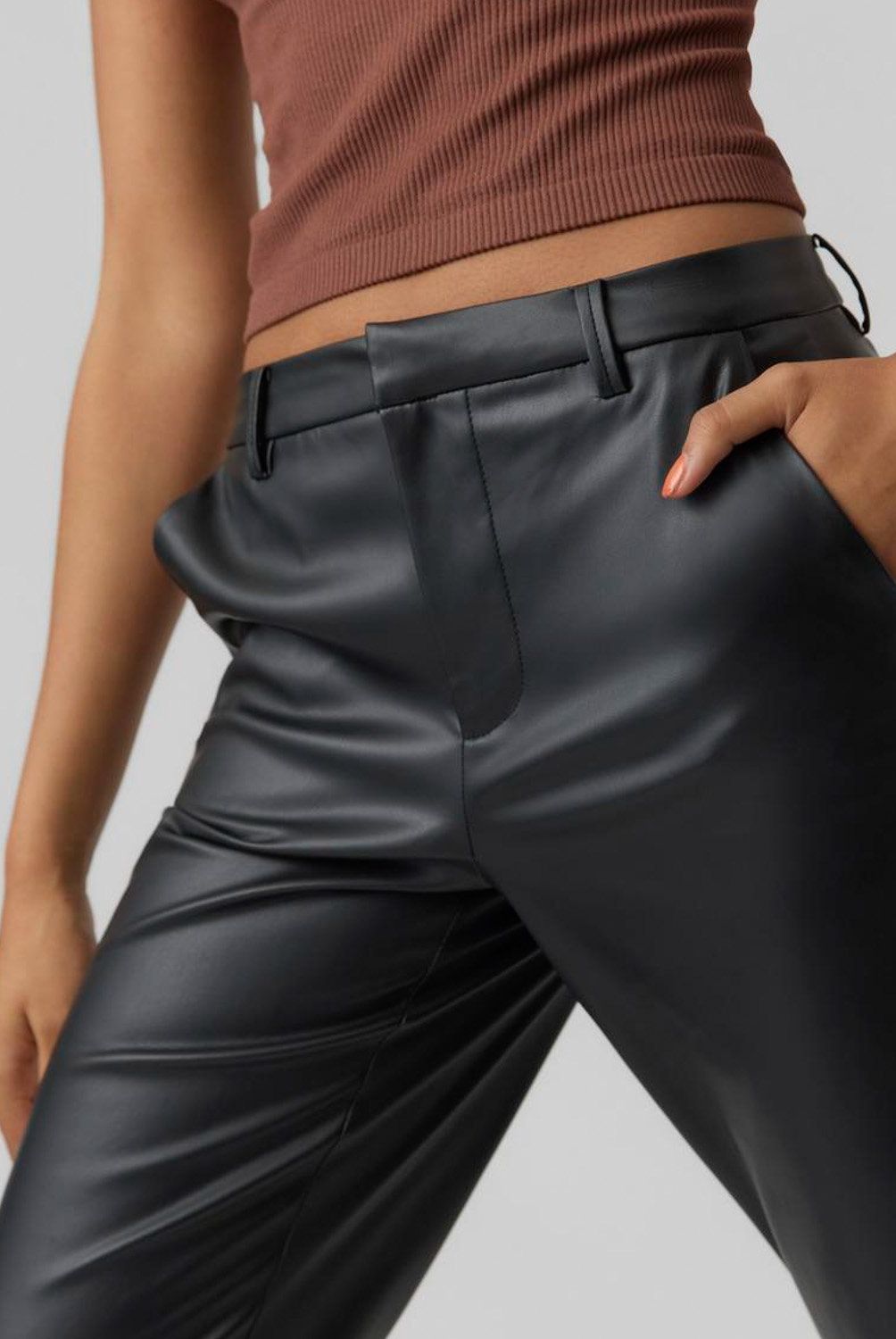 VERO MODA - Pantalón Efecto Piel Mujer Vero Moda