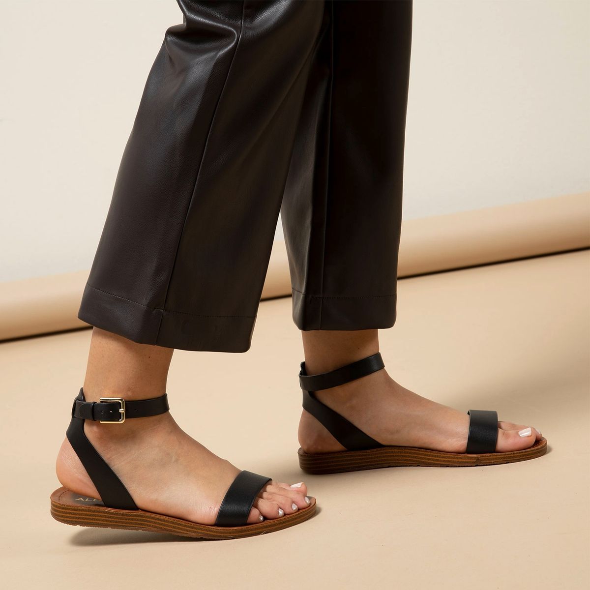 ALDO - Kedaredia Sandalia Plana Mujer Cuero Negro Aldo