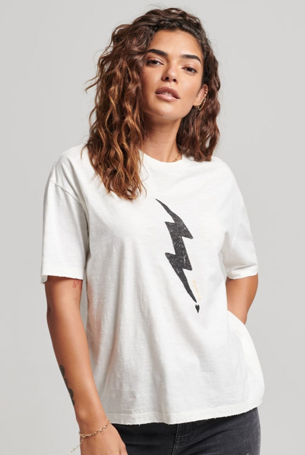 SUPERDRY - Superdry Polera Gráfica Suelta Rock Band Mujer Superdry