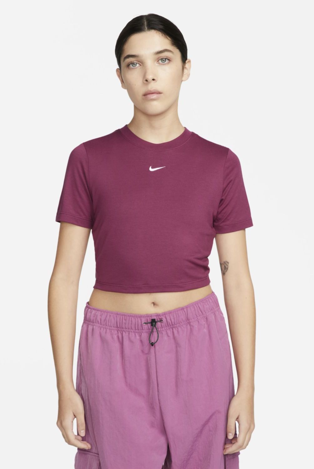 NIKE - Polera Crop Manga Corta Mujer Nike
