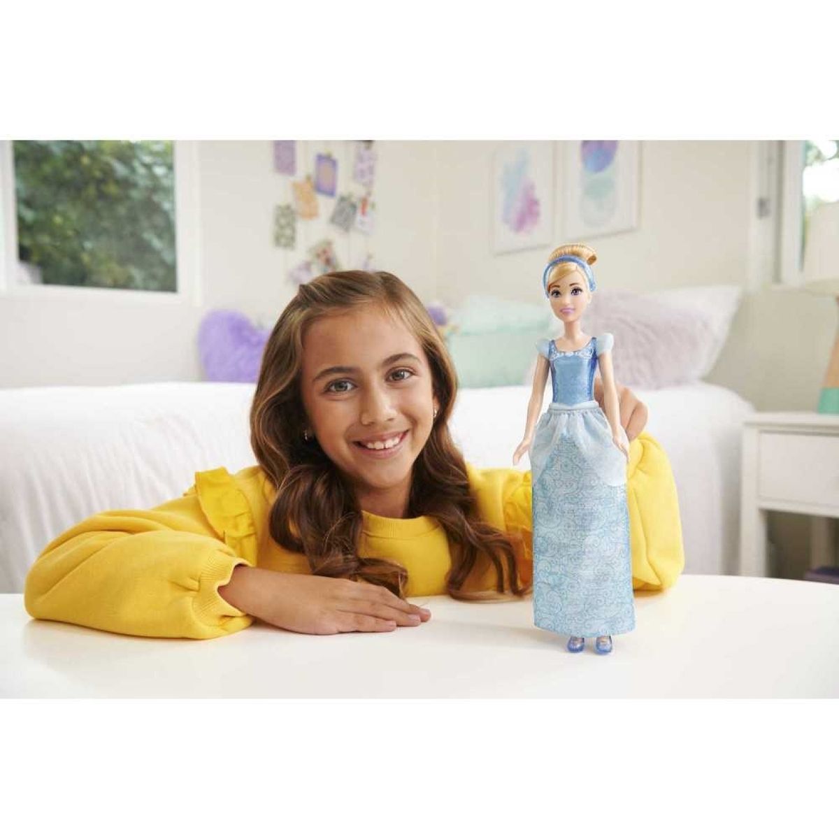 PRINCESAS - Muñeca Cenicienta Princesas