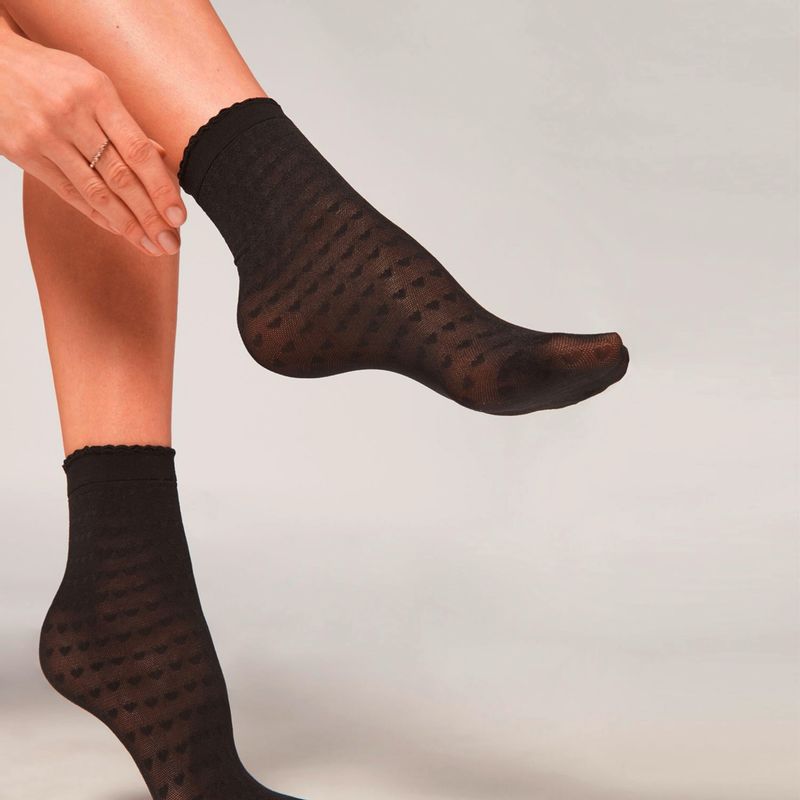 CALZEDONIA - Calcetines Cortos de Rejilla con Motivo de Corazones Mujer Calzedonia