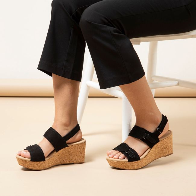 CLARKS - Sandalia Mujer Cuero Negro Clarks