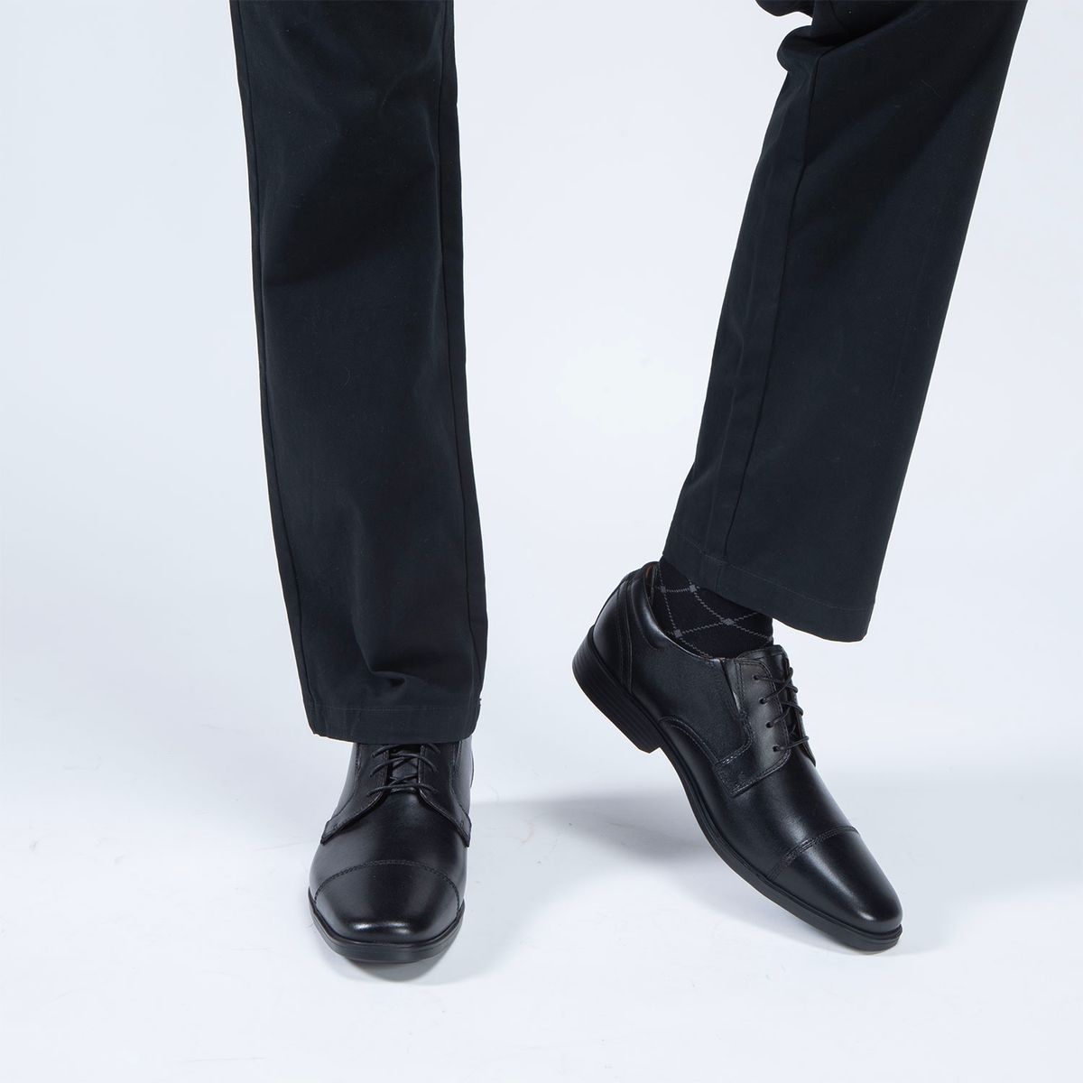 CLARKS - Zapato Formal Hombre Cuero Negro Clarks