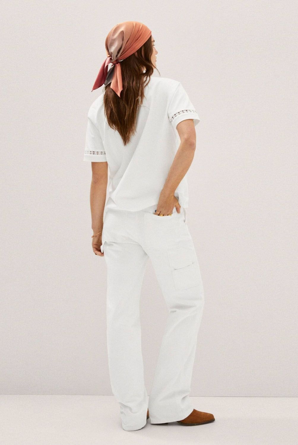 MANGO - Polera Detalles Bordados Mujer Mango