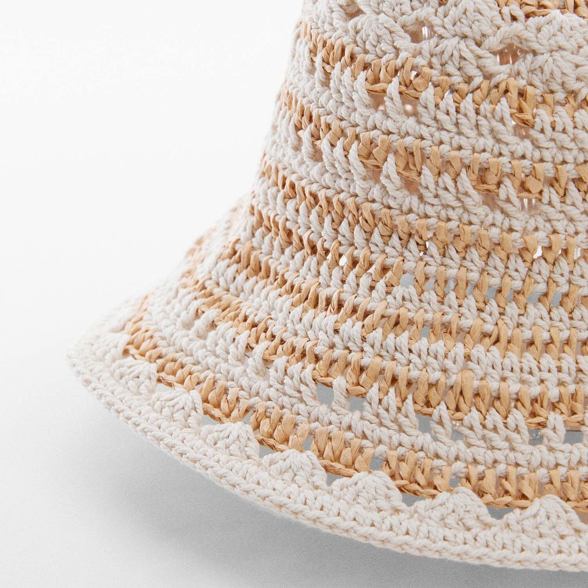 MANGO - Gorro Bucket Crochet Mujer Mango