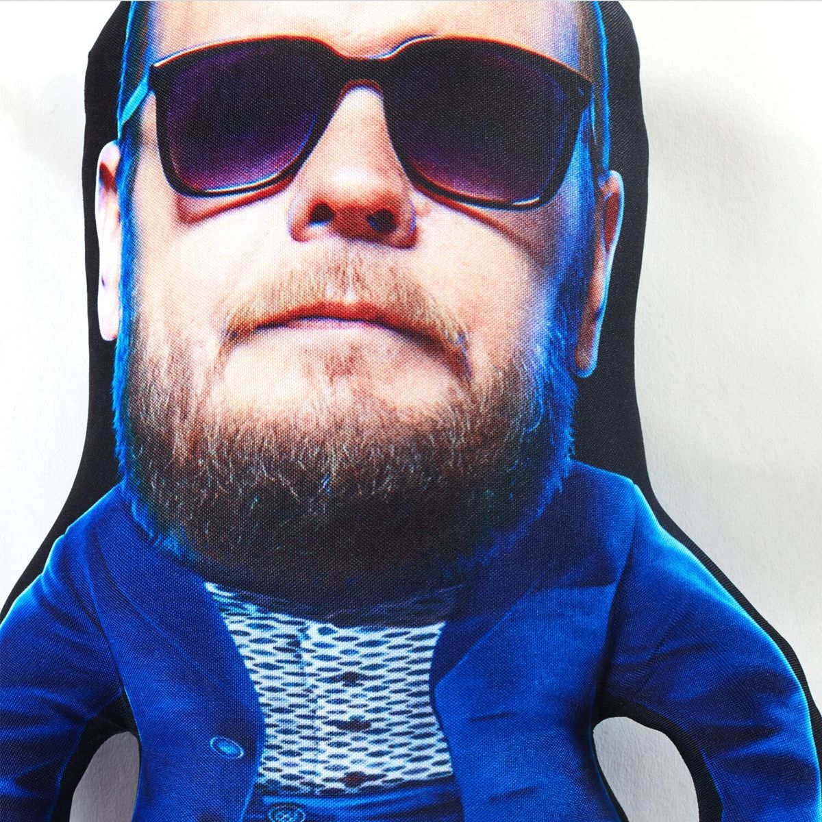 GENERICO - Cojín Corey El Emprendimiento de la Historia