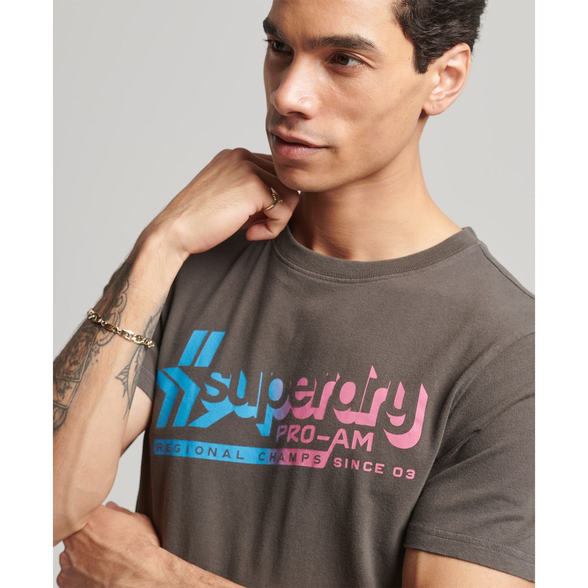 SUPERDRY - Polera Hombre Estampado Logo Superdry