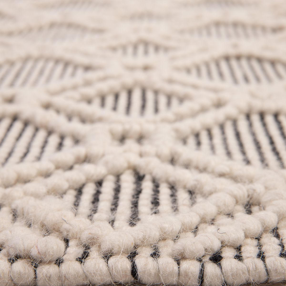 BASEMENT HOME - Handwoven Copenhague 160X230 Cm Wh/Bck Basement Home