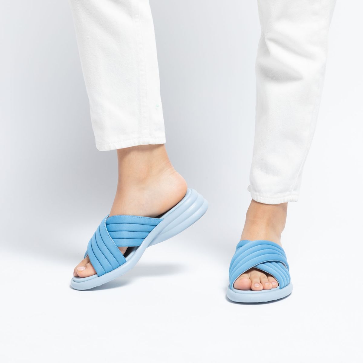 CAMPER - Sandalia Mujer Cuero Celeste Camper