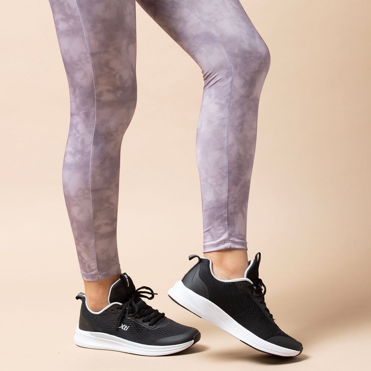 XTI - Zapatilla Urbana Mujer Negro Xti