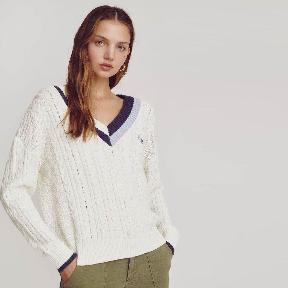 BROWNIE - Brownie Jersey Cuello Pico Trenzas Mujer