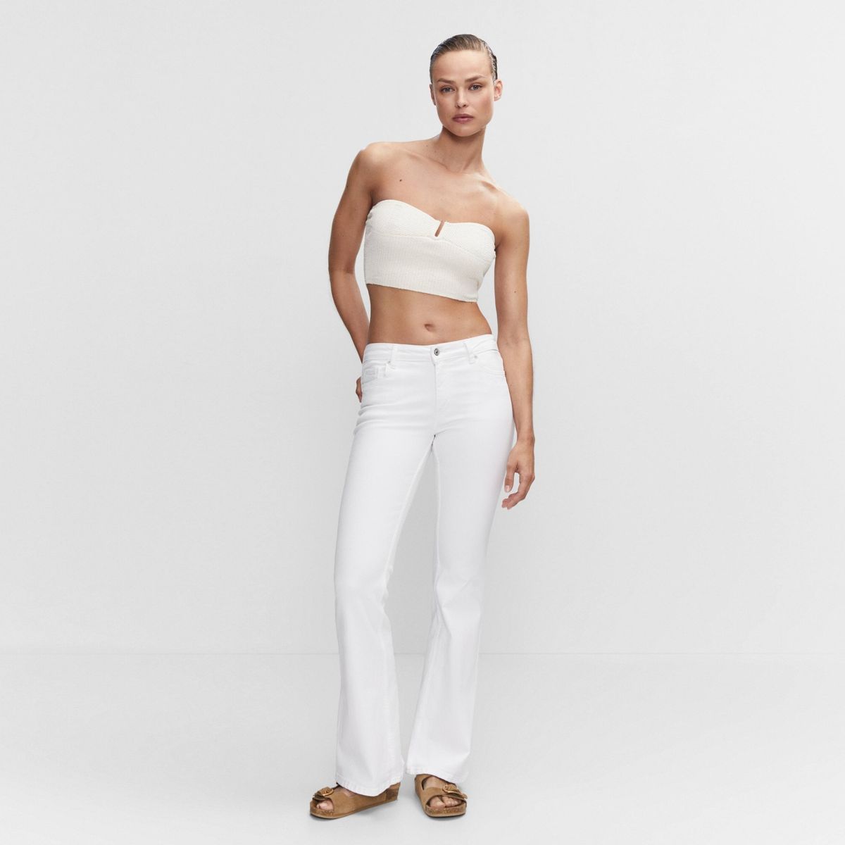 MANGO - Jeans Flare Tiro Medio Mujer Mango