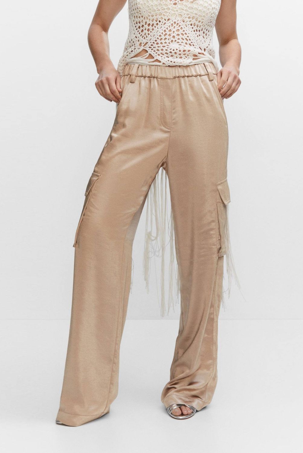 MANGO - Pantalón Cargo Satinado Mujer Mango