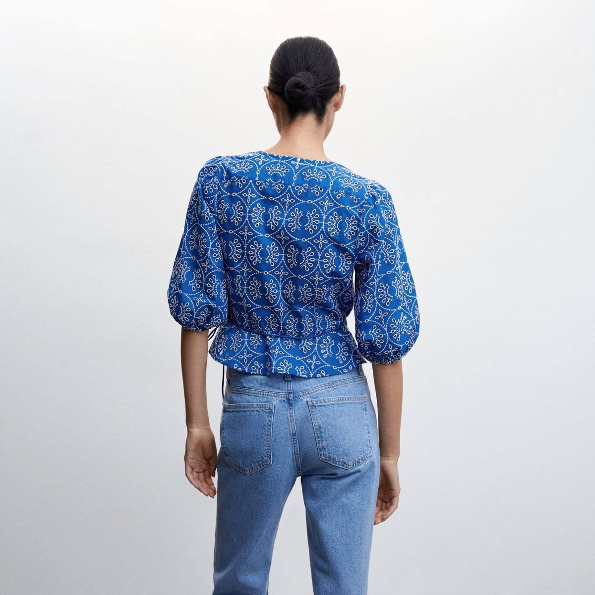 MANGO - Blusa Bordada Manga Abullonada Mujer Mango