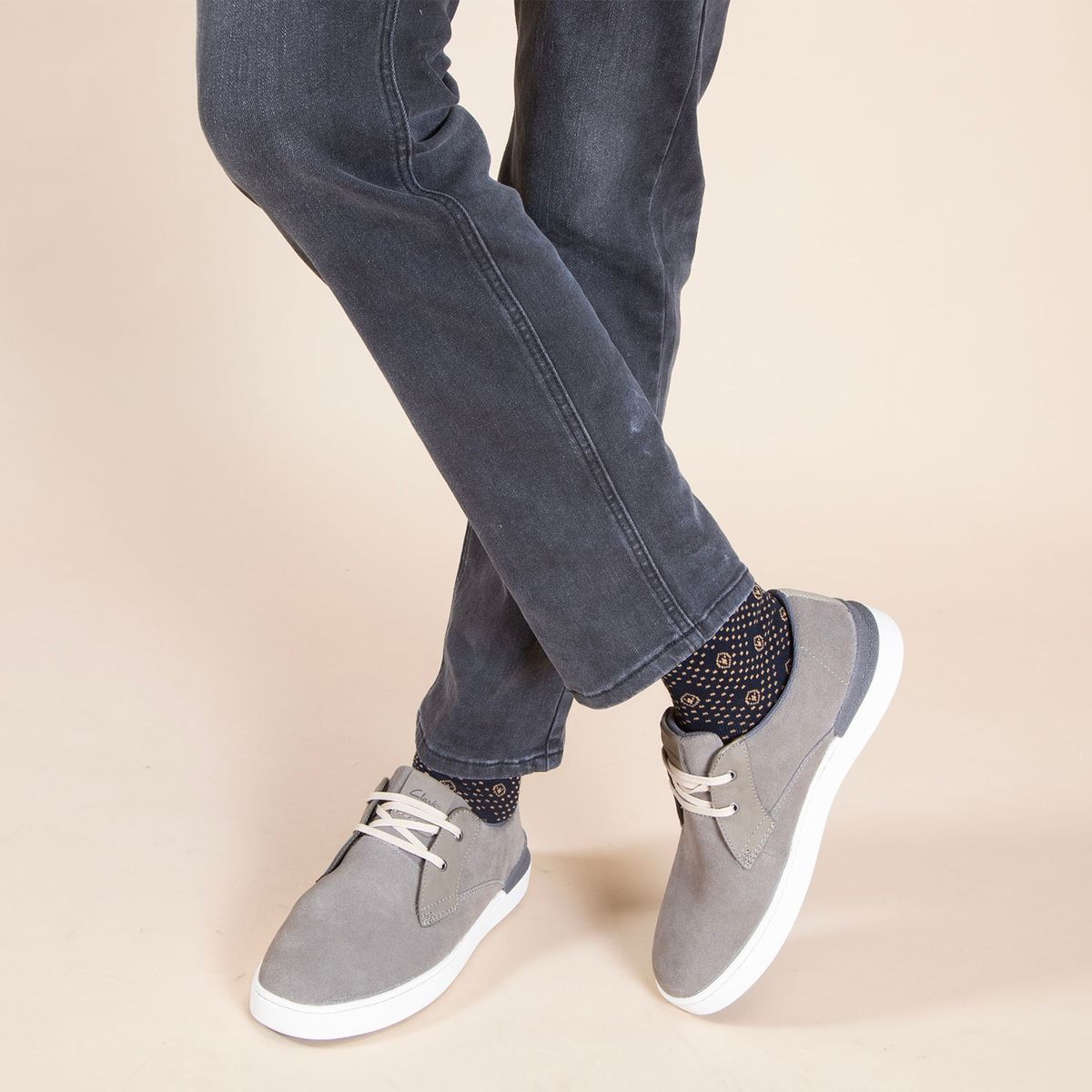 CLARKS - Zapatilla Urbana Hombre Cuero Gris Clarks