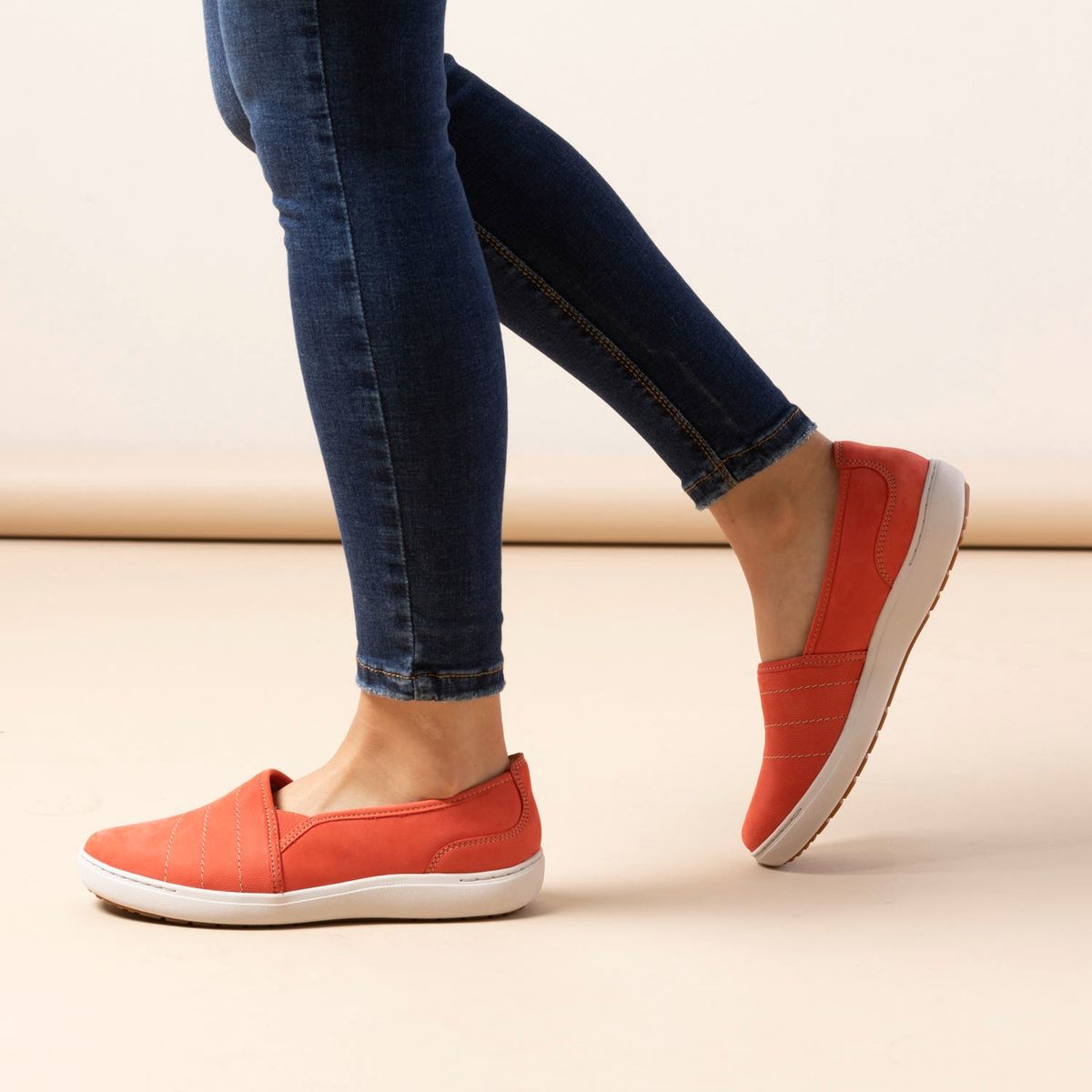 CLARKS - Zapato Casual Mujer Cuero Naranjo Clarks