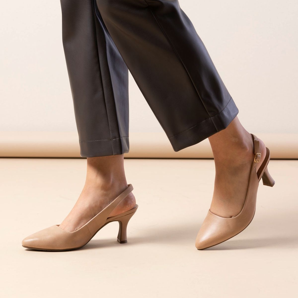 CLARKS - Zapato Formal Mujer Cuero Rosado Clarks