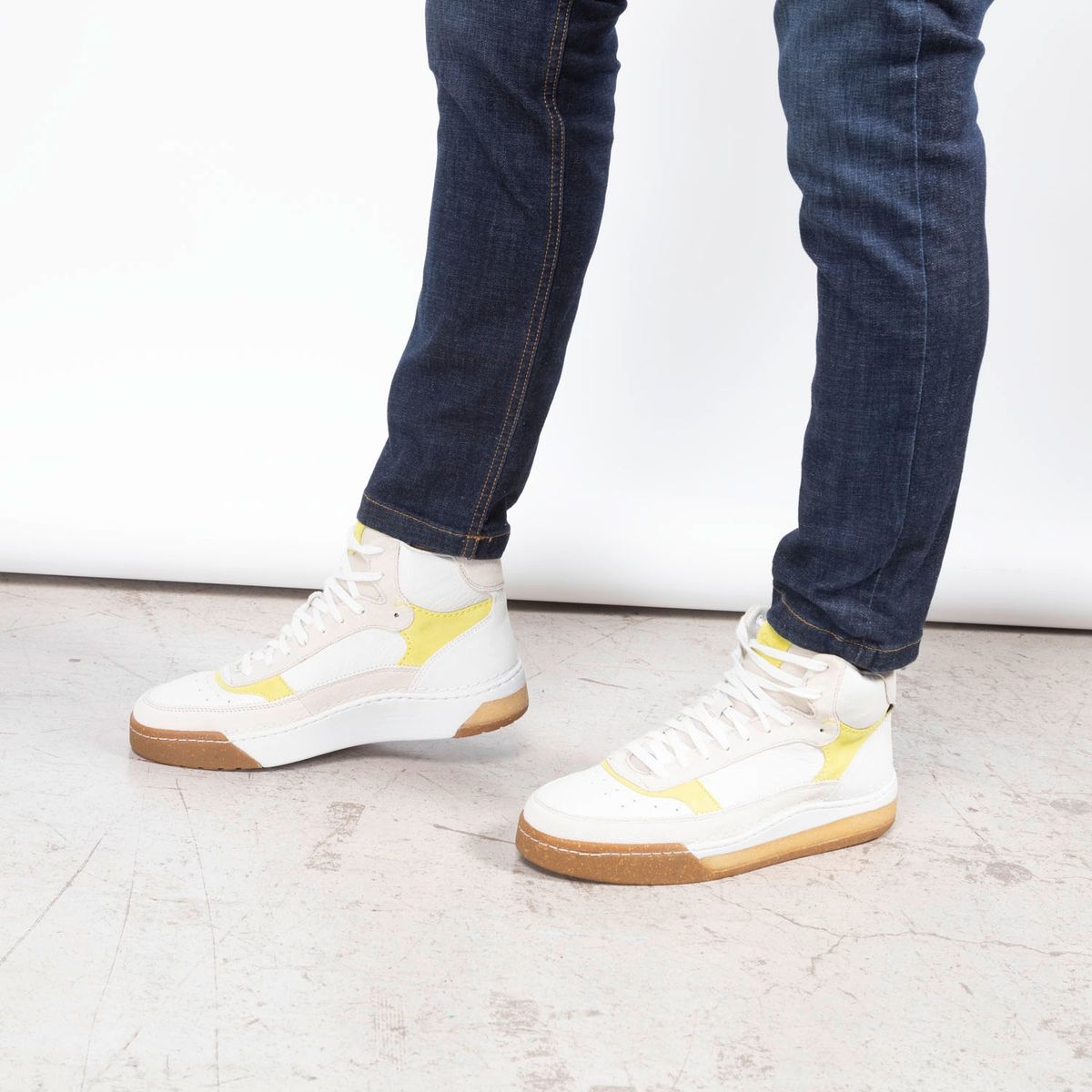 CLARKS - Zapatilla Urbana Hombre Cuero Blanco Clarks