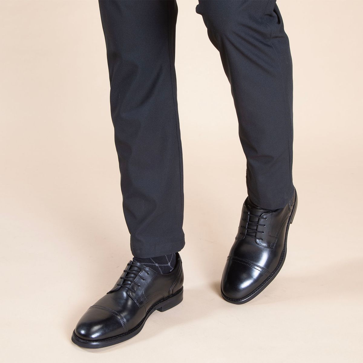 CLARKS - Zapato Formal Hombre Cuero Negro Clarks