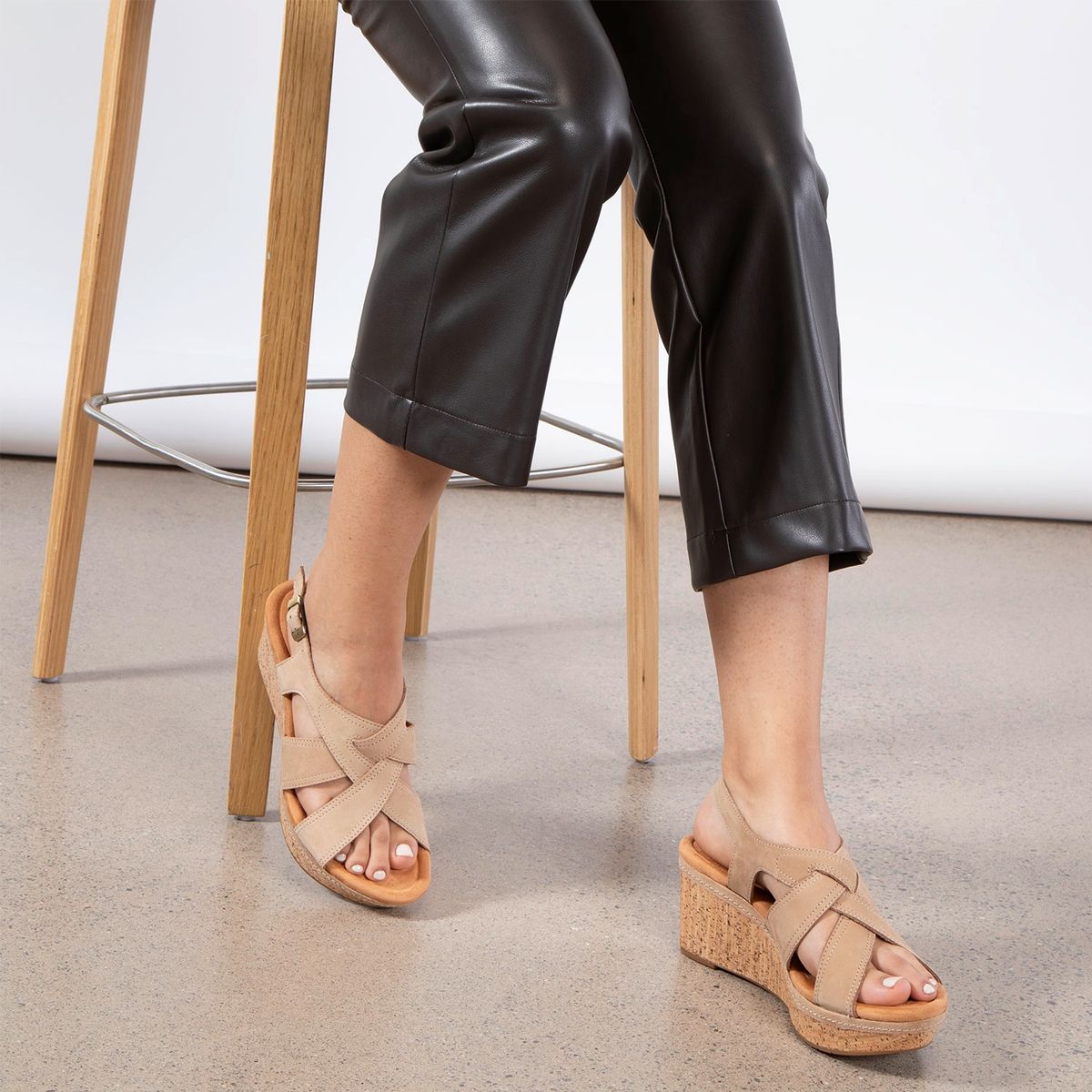 CLARKS - Sandalia Mujer Café Clarks