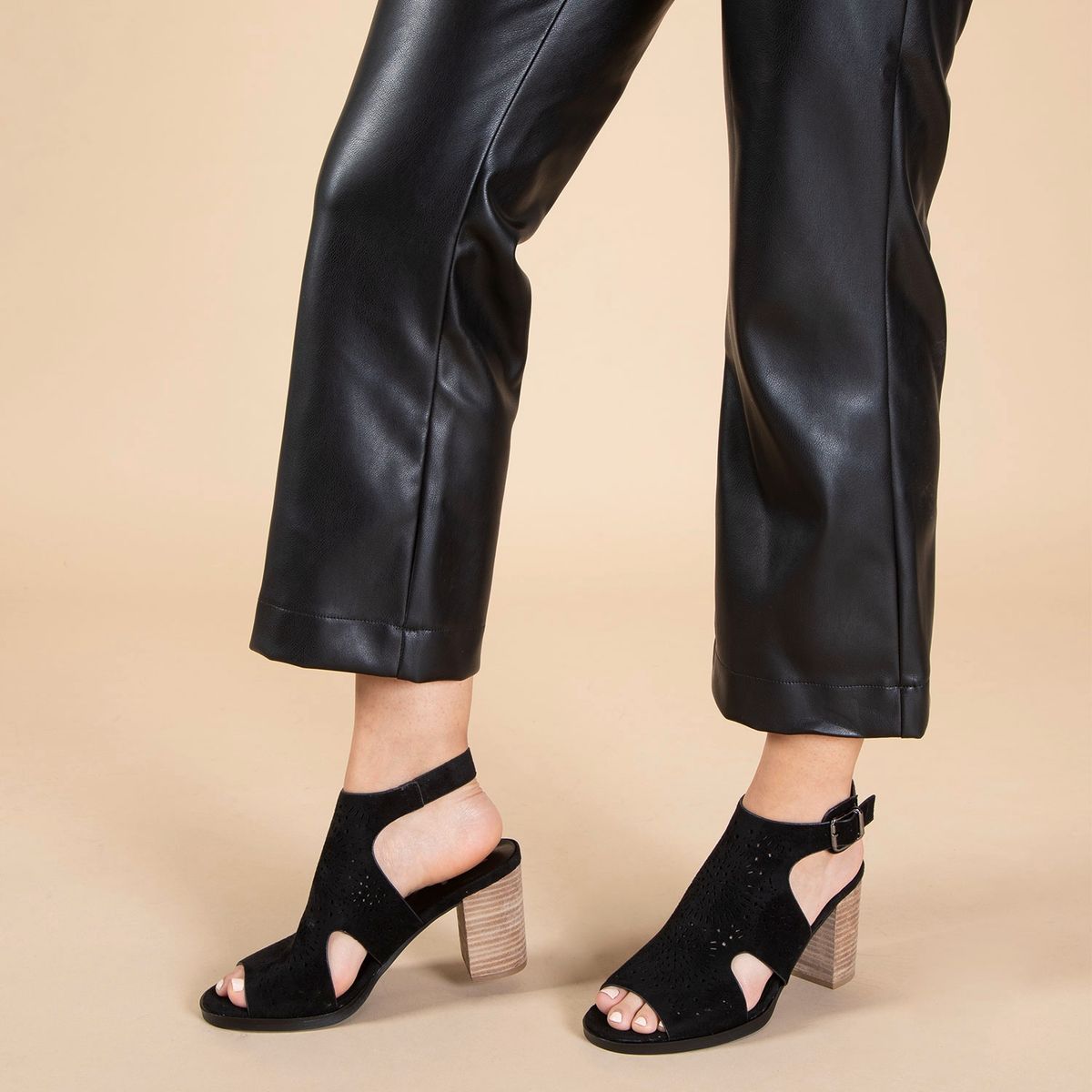 XTI - Zapato Formal Mujer Negro Xti