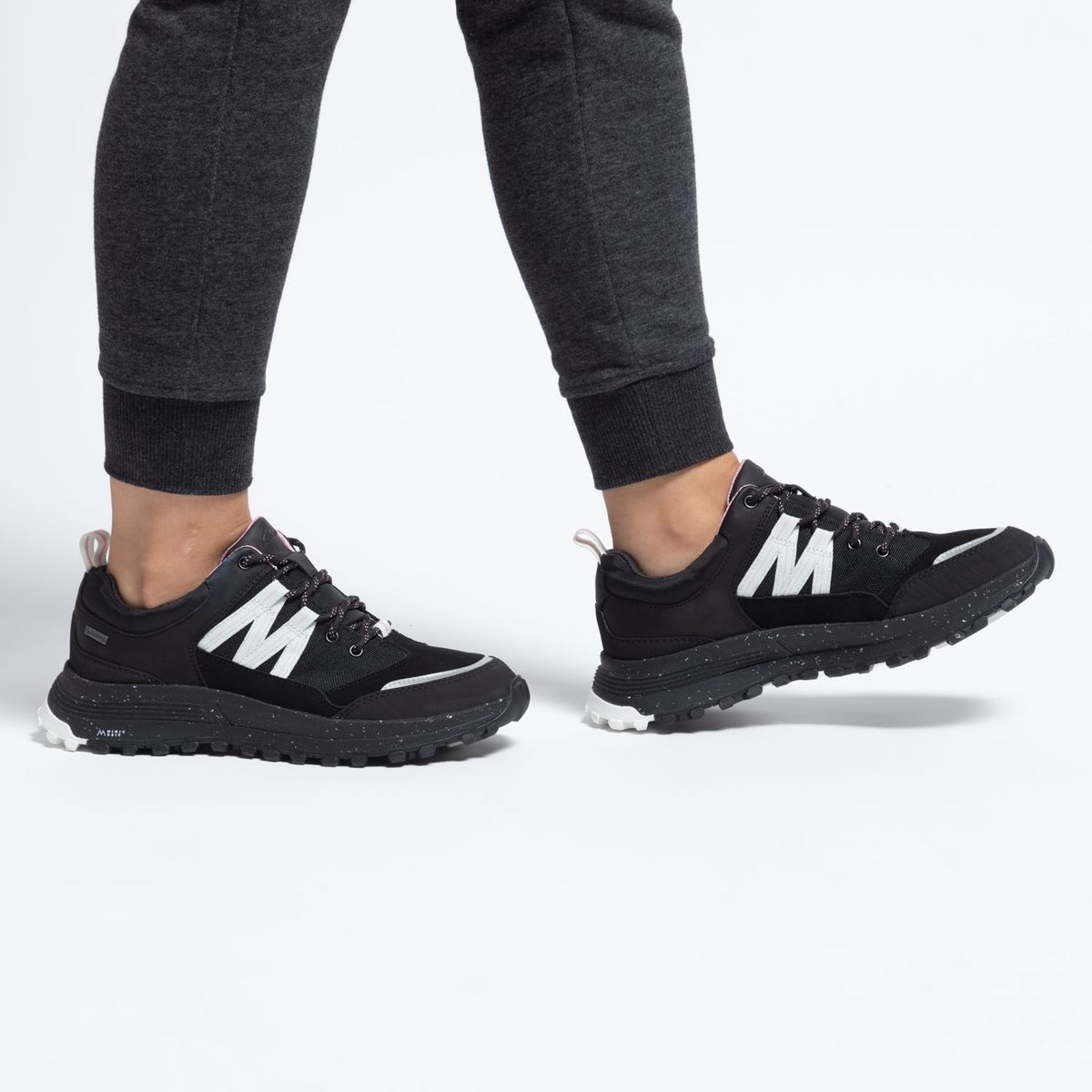 CLARKS - Zapatilla Urbana Mujer Negro Clarks