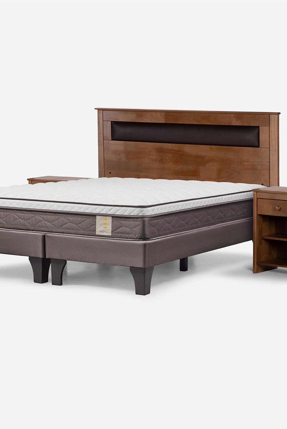 ROSEN - Cama Europea New Style 4 P King + Respaldo + 2 Veladores Rosen