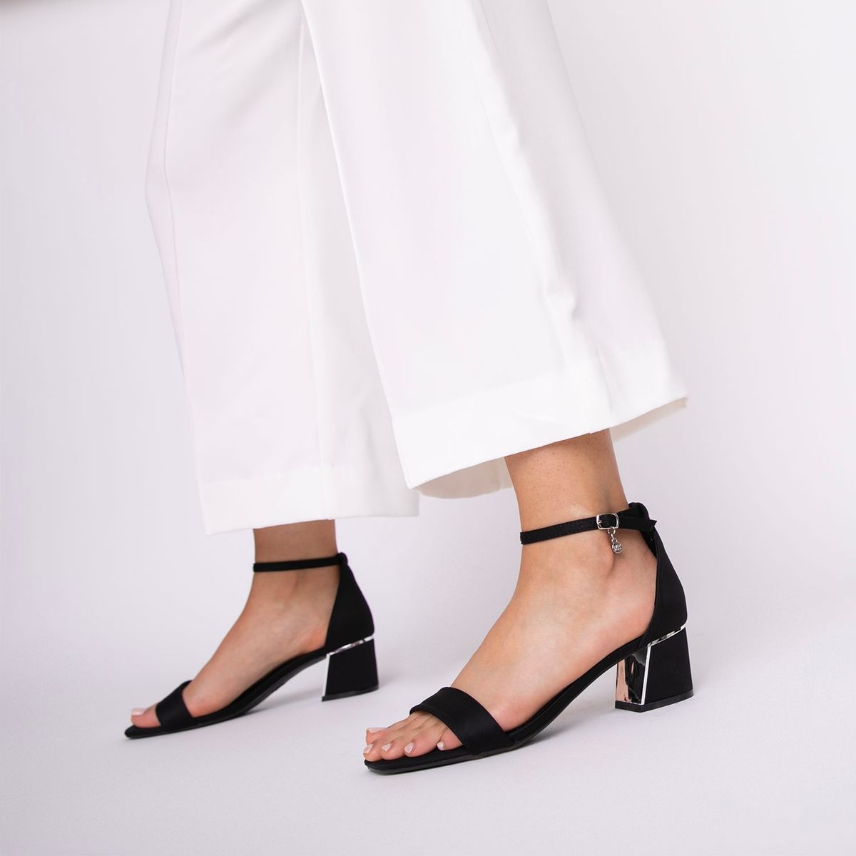 XTI - Sandalia Mujer Negro Xti