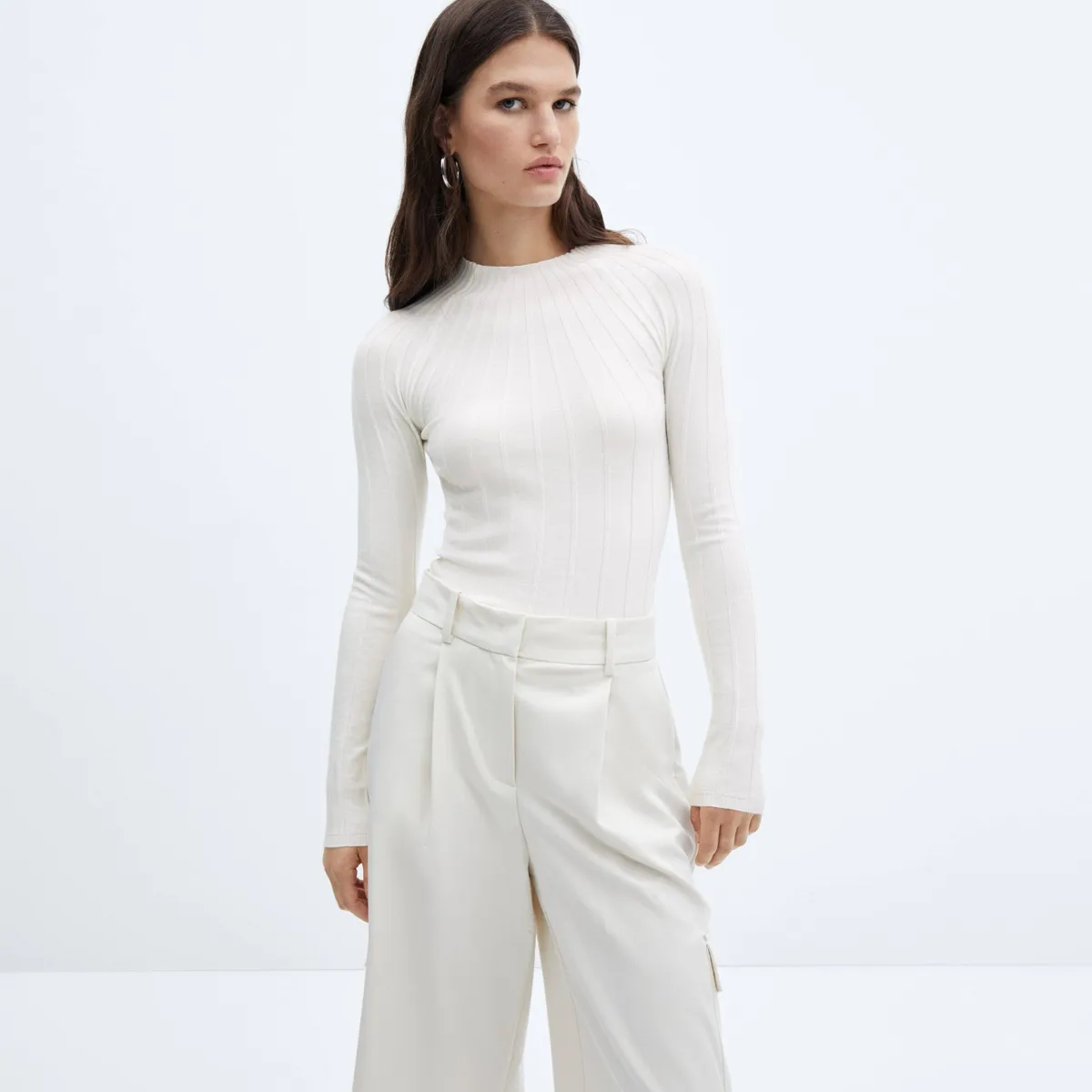 MANGO - Sweater Canalé Cuello Perkins Mujer Mango