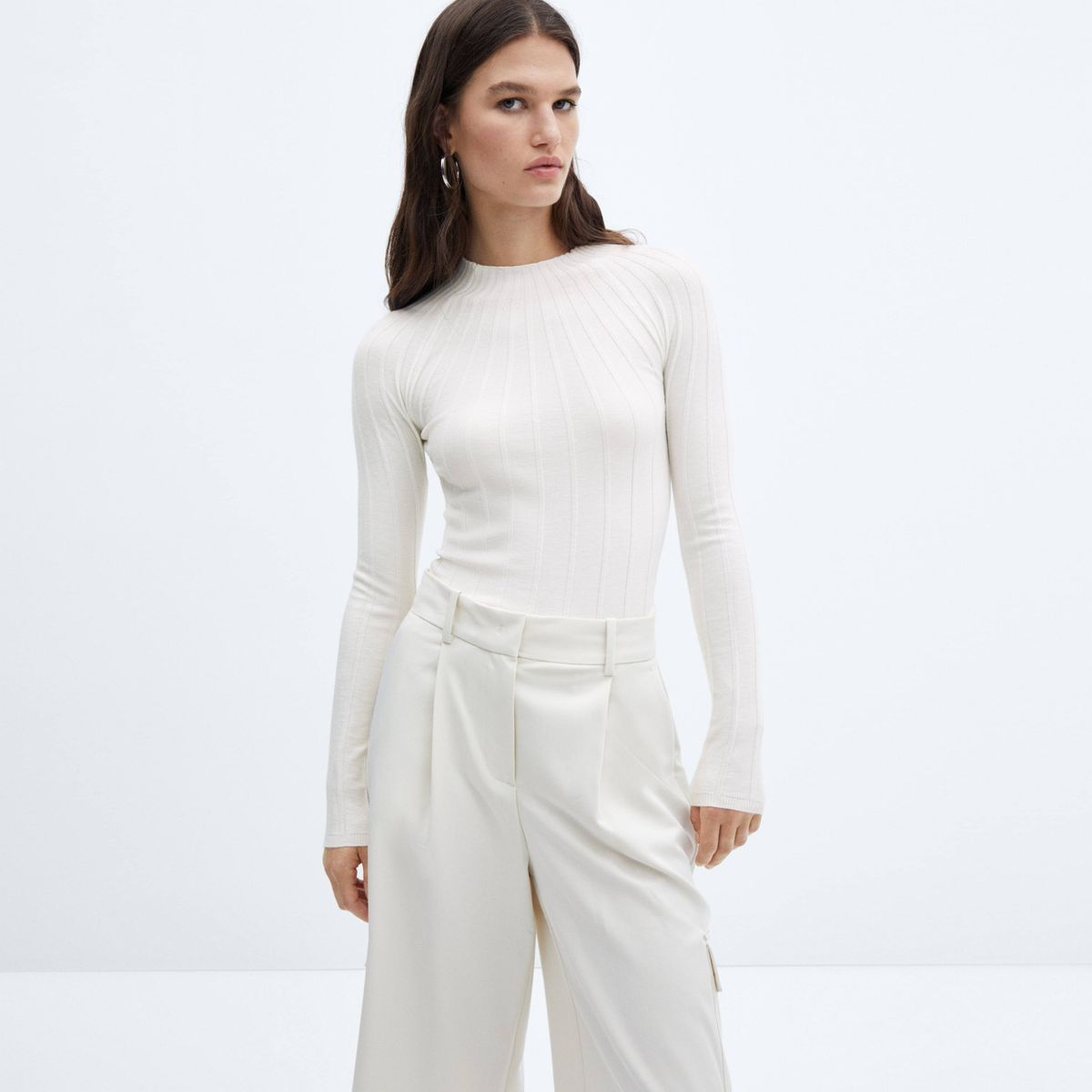 MANGO - Sweater Canalé Cuello Perkins Mujer Mango