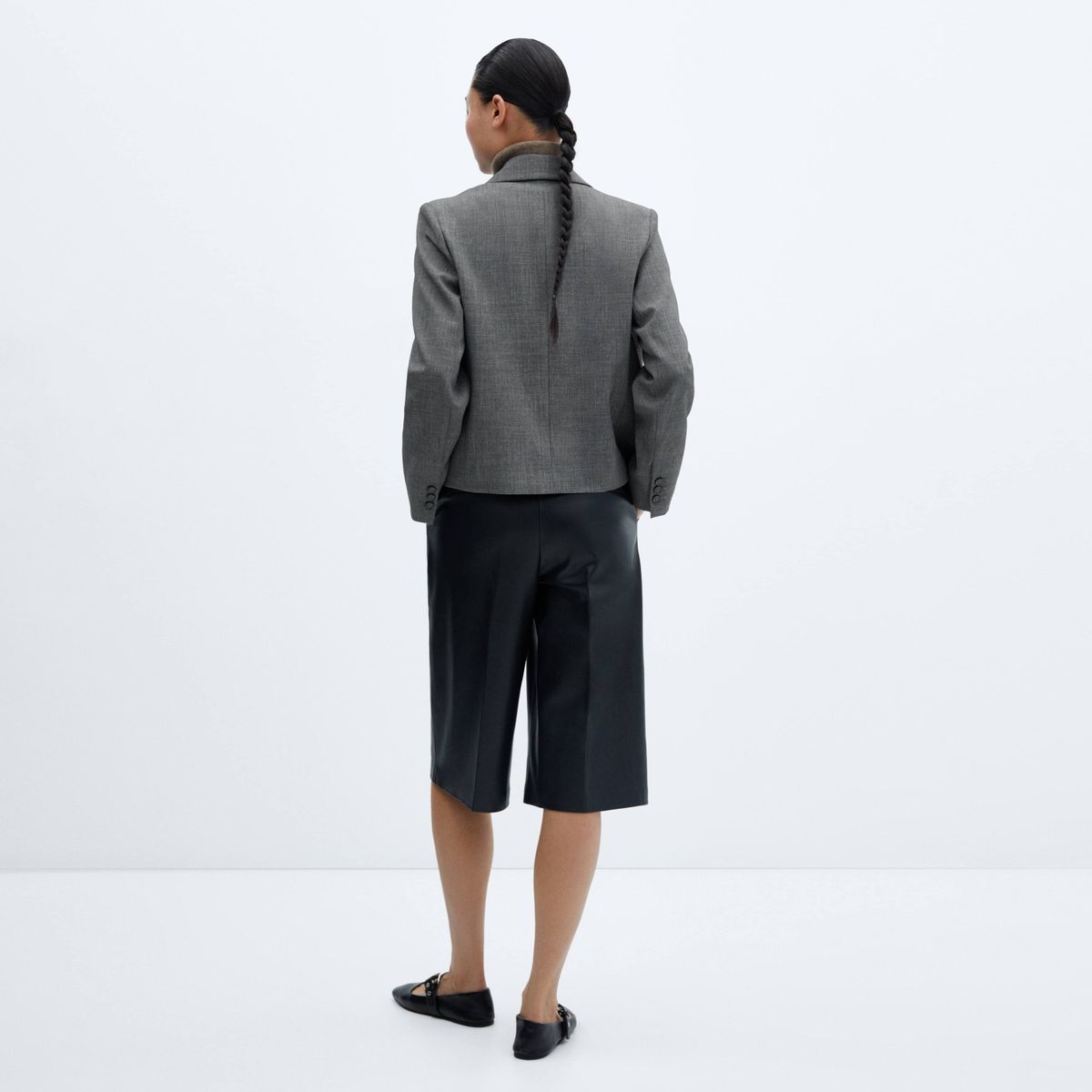 MANGO - Blazer Corta Doble Botonadura Mujer Mango