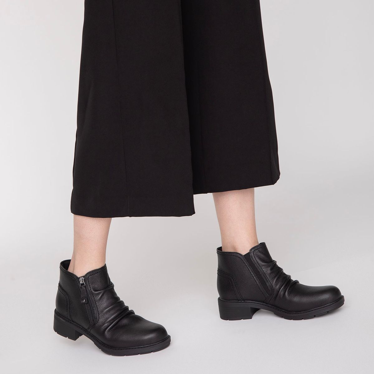 CLARKS - Botín Mujer Cuero Negro Clarks
