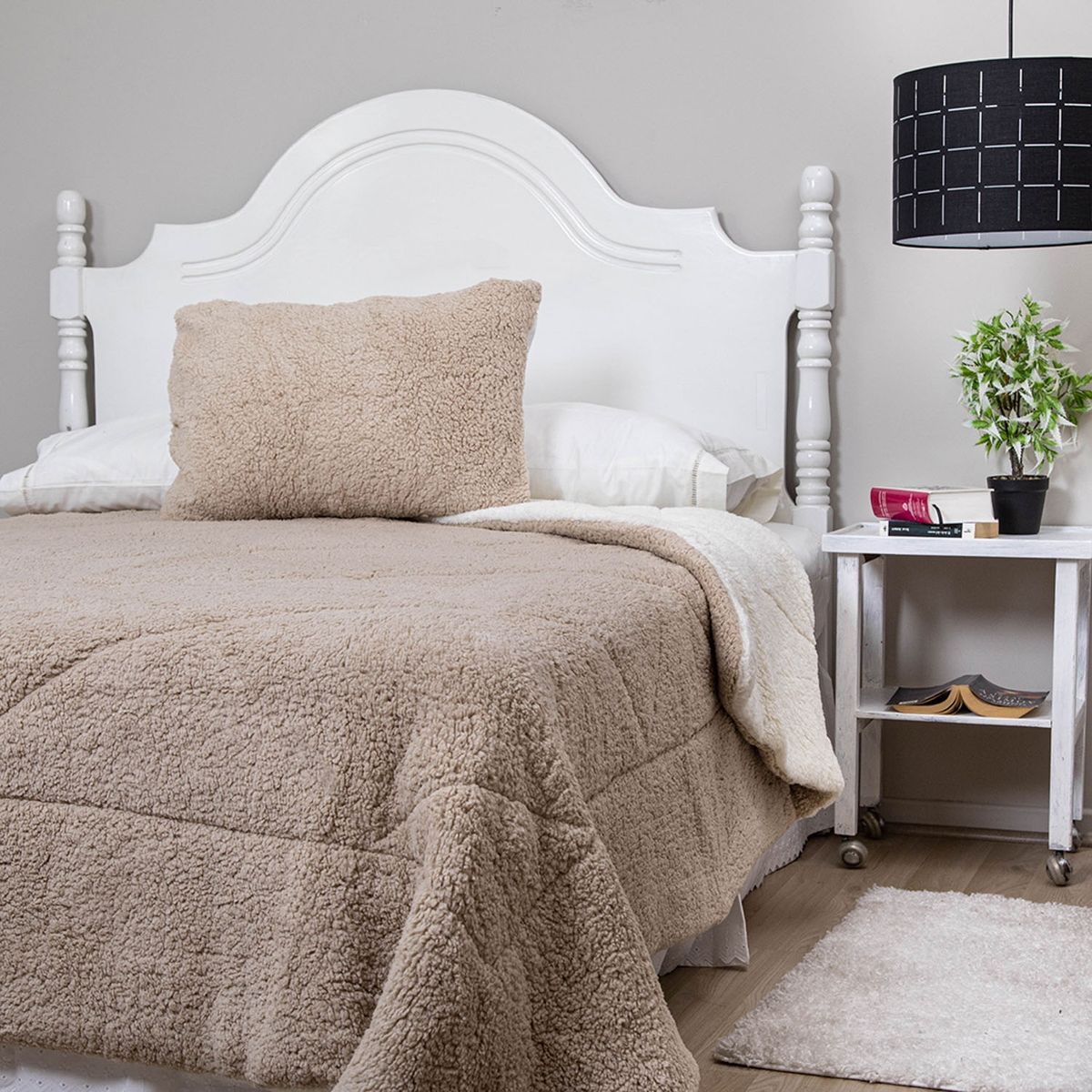 DORAL - Cubrecama Liso Chiporro Doral