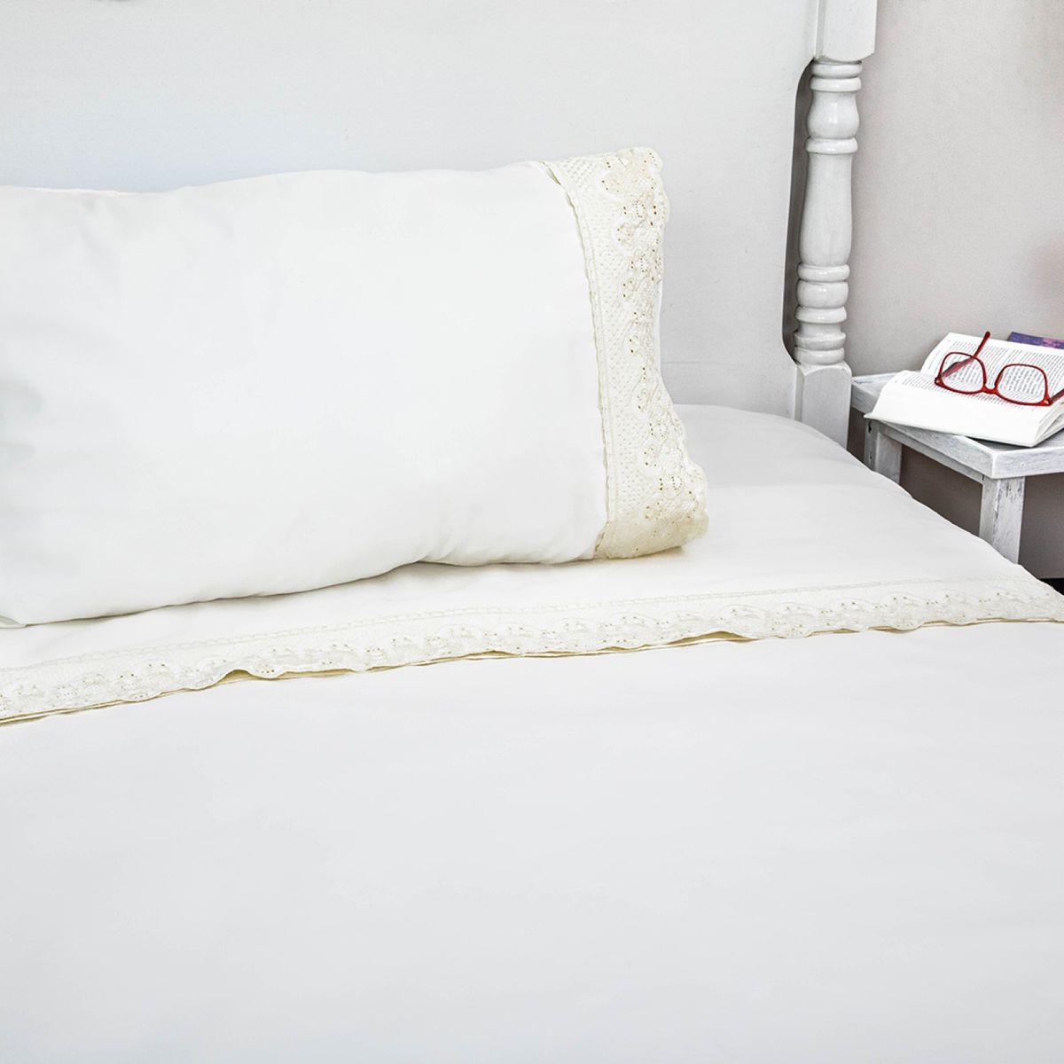 DORAL - Juego de Sábanas Santorini Bordado Doral