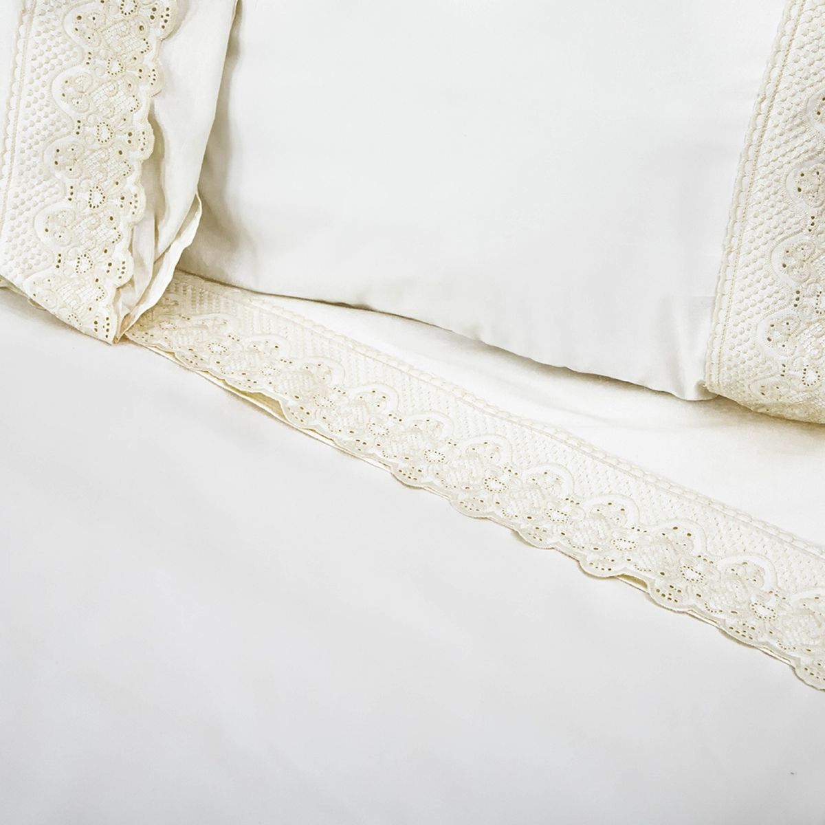 DORAL - Juego de Sábanas Santorini Bordado Doral