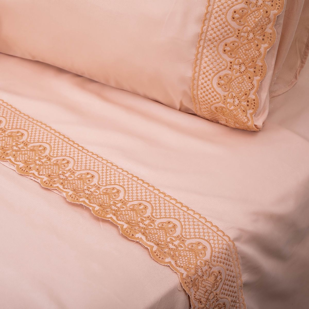 DORAL - Juego de Sábanas Santorini Bordado Doral