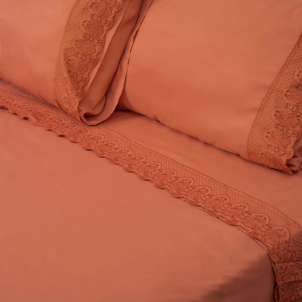 DORAL - Juego de Sábanas Santorini Bordado Doral