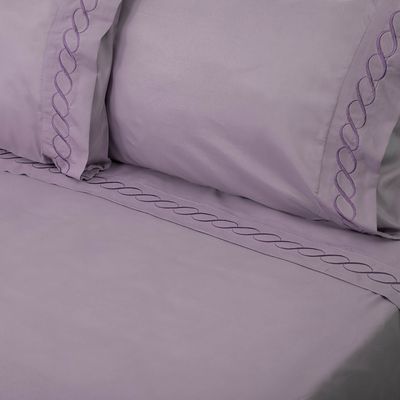 Imagen 2 del producto Juego de Sábanas Bordado