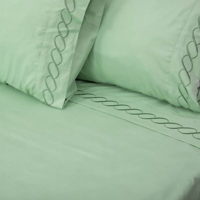 Imagen 2 del producto Juego de Sábanas Bordado