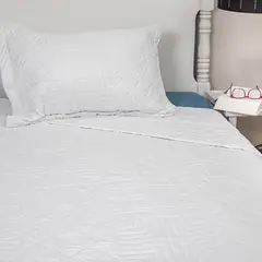 DORAL - Quilt Liso Elegance