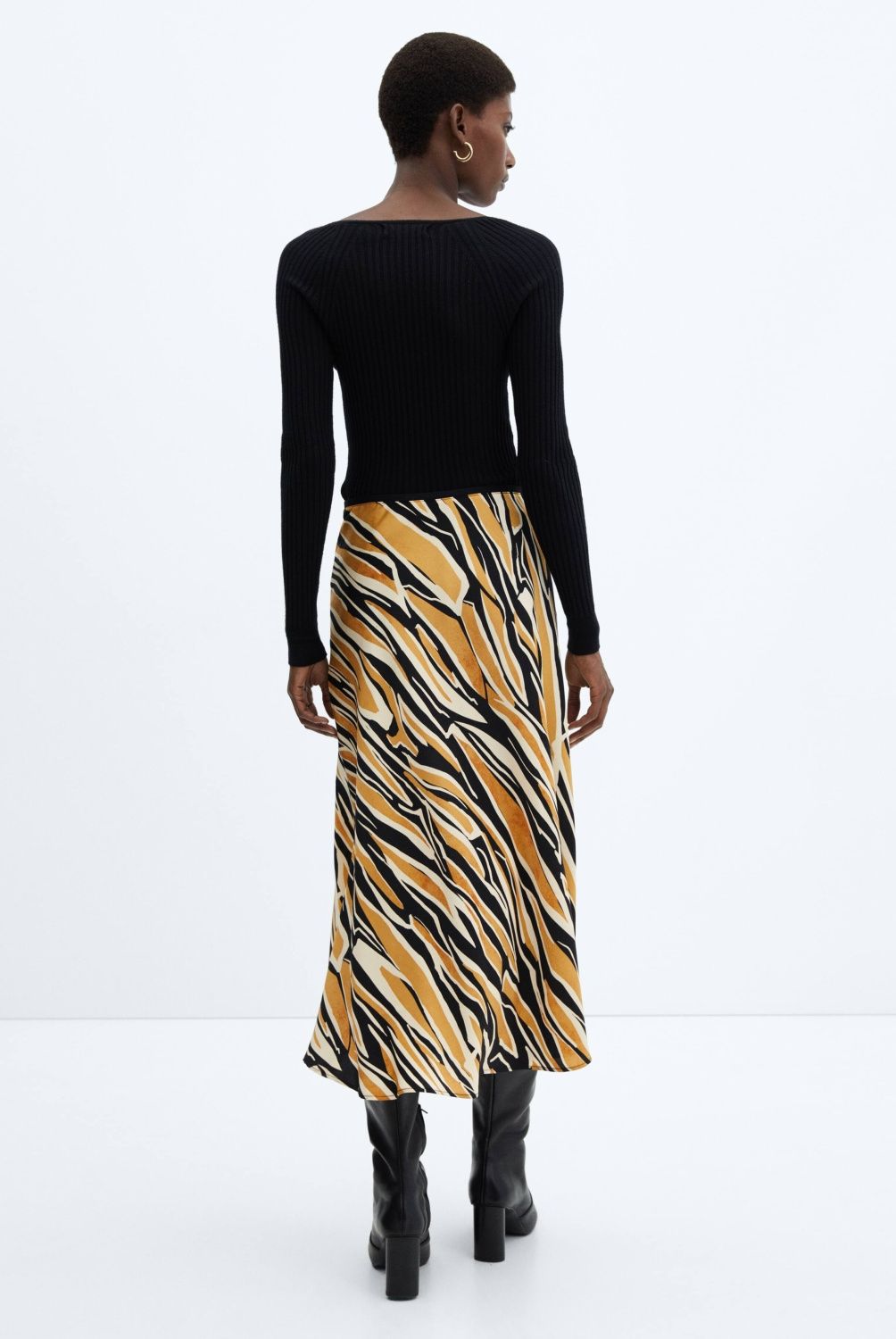 MANGO - Falda Satinada Estampada Mujer Mango