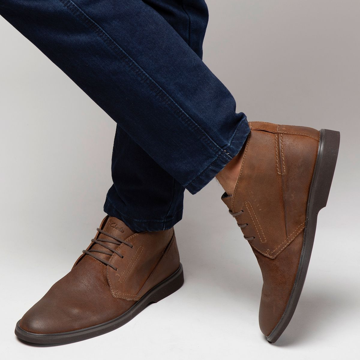 CLARKS - Botín Hombre Cuero Café Clarks