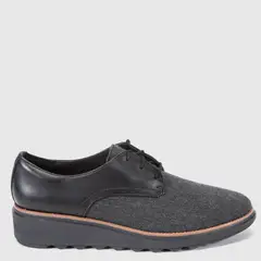 CLARKS - Mocasín Mujer Cuero Negro