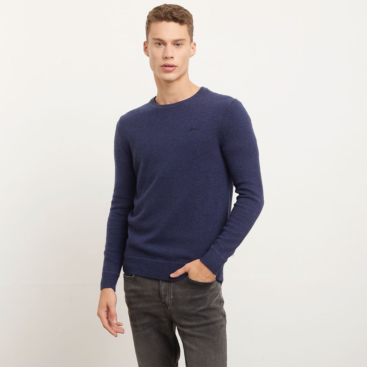 SUPERDRY - Sweater Liso Manga Larga Recto Hombre Superdry